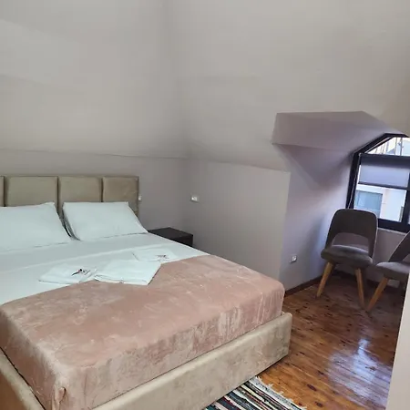 Genal Apartaments Tirana Exterior photo
