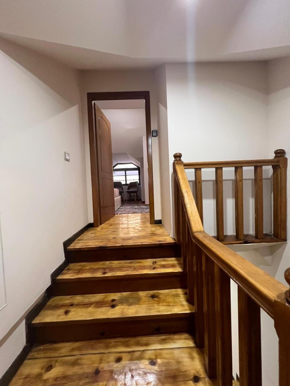 Genal Apartament Tirana